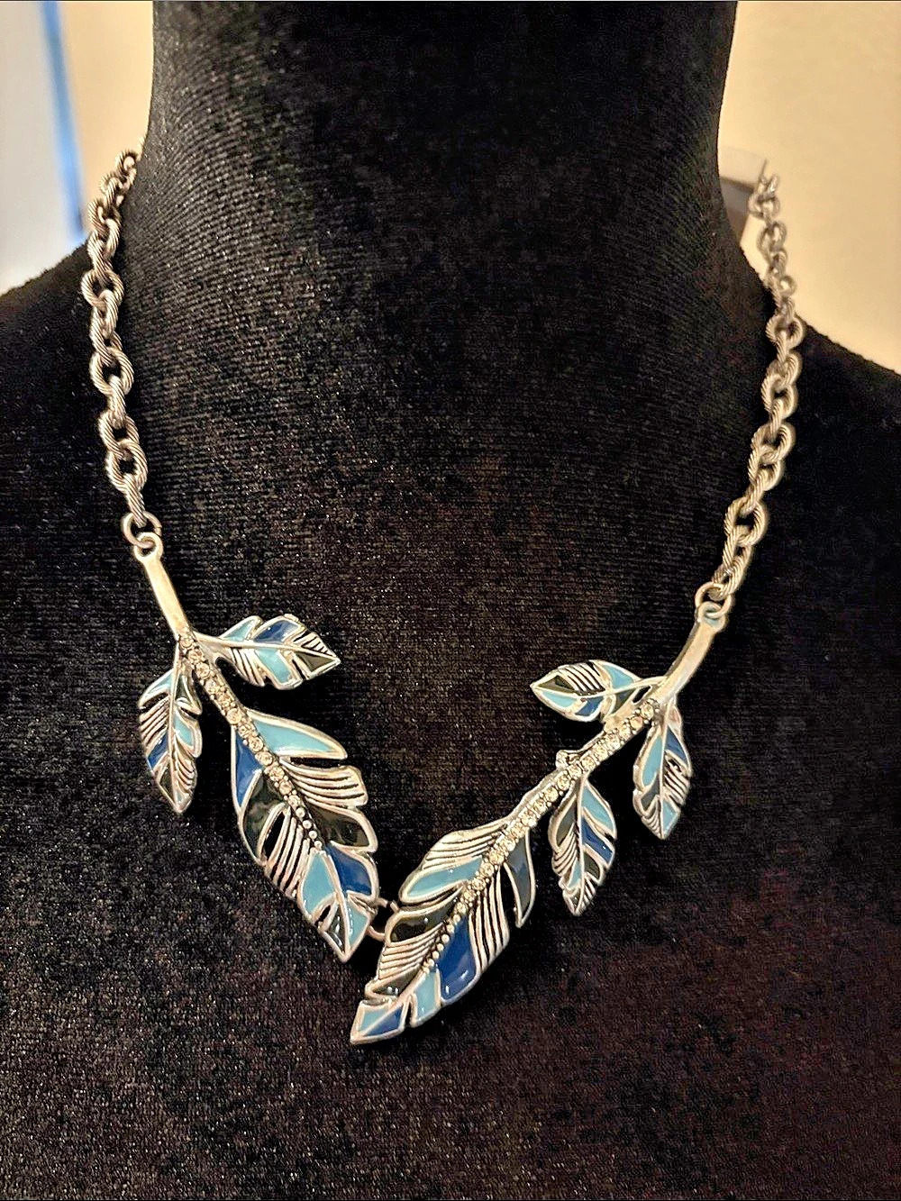 Leaf Statement Necklace Set in Silver & Blue Like New